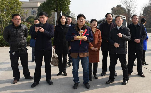 天康锂电池植保无人机的飞行演示 天康锂电池植保无人机的飞行演示